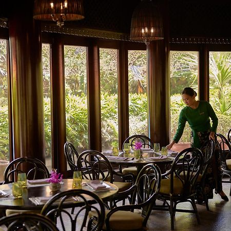 The Peninsula Manila Hotel Makati City Ngoại thất bức ảnh A restaurant in Thailand
