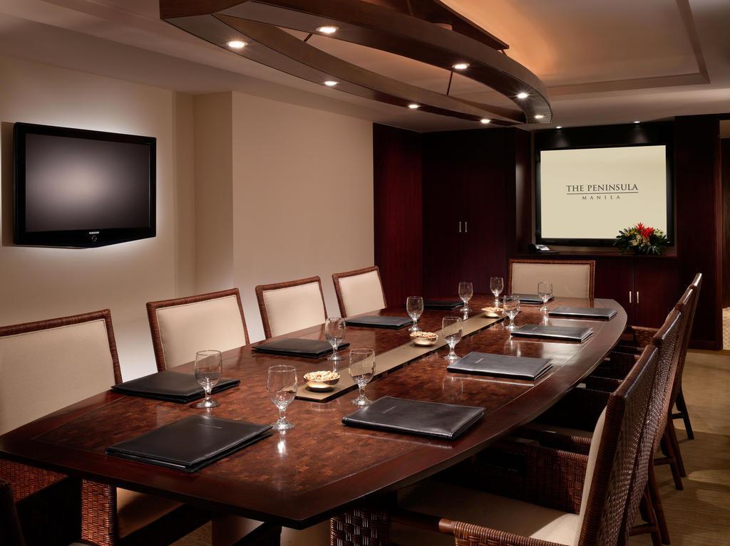The Peninsula Manila Hotel Makati City Ngoại thất bức ảnh A boardroom at The Peninsula, New York