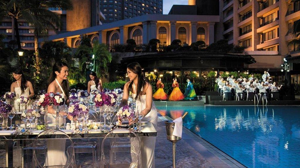 The Peninsula Manila Hotel Makati City Ngoại thất bức ảnh Wedding reception at the Four Seasons Hotel, Hong Kong